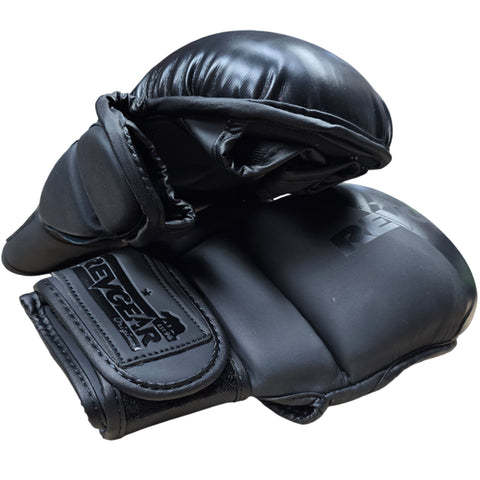 Gloves MMA Revgear Pinnacle P4 Training and Sparring Black/Matte Black