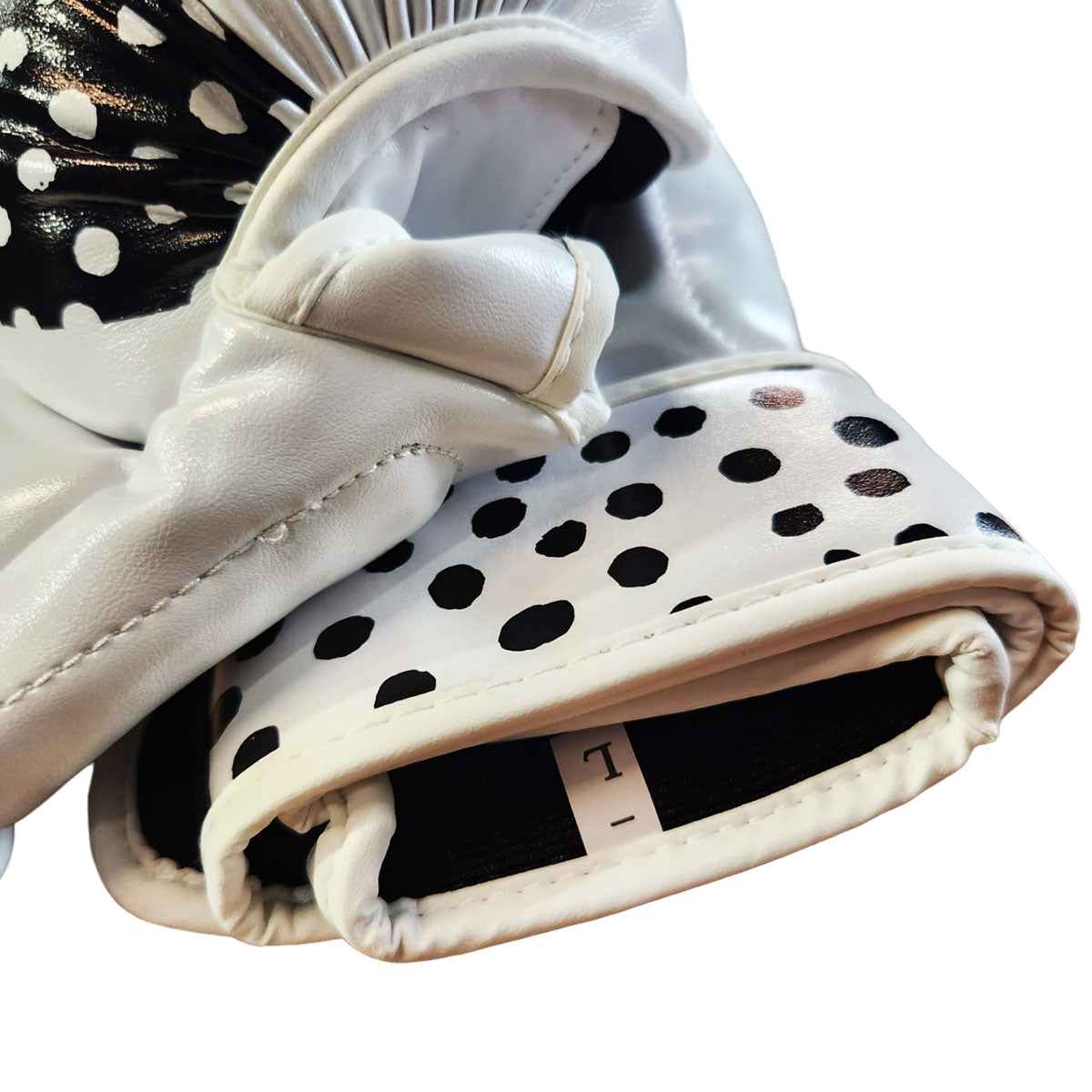 MMA Gloves Polkadot Techniques Canada White